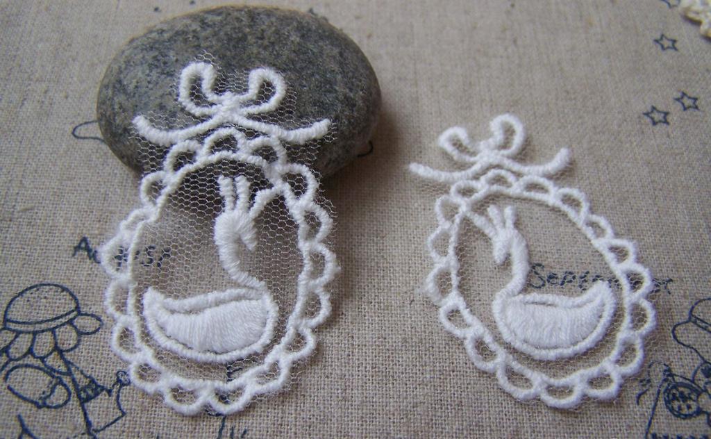 Accessories - 10 Pcs Of White Filigree Floral Swan Cotton Lace Doily 33x50mm A5006