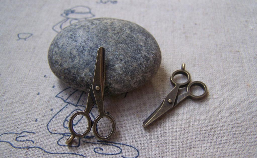 Accessories - 10 Pcs Scissors Charms Antique Bronze Pendants 15x30mm A5080