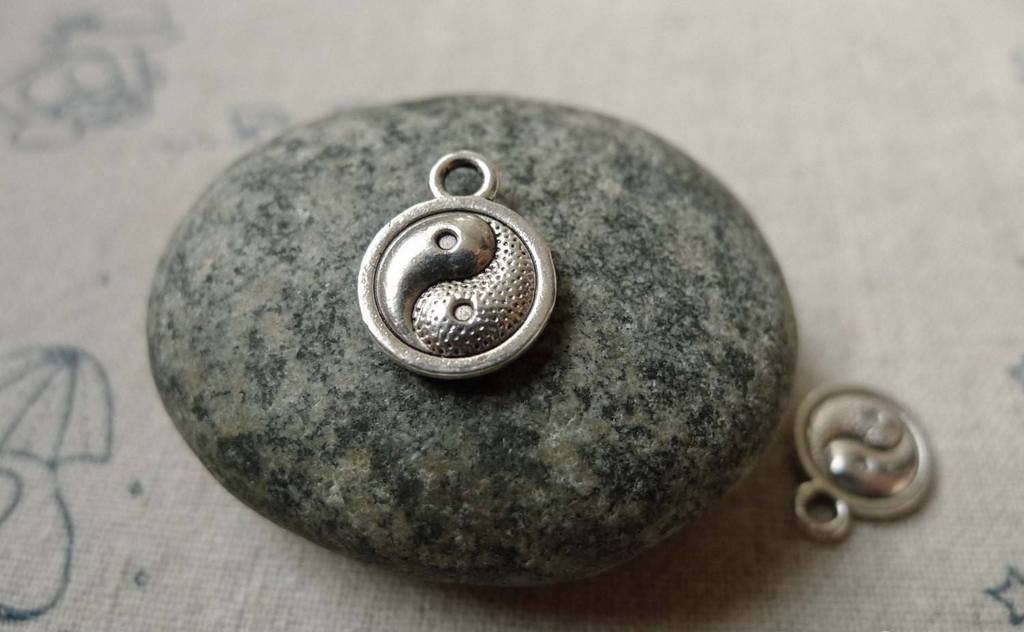 Accessories - 20 Pcs Antique Silver Tai Chi Trigrams Charms Pendants Double Sided 10mm A6424