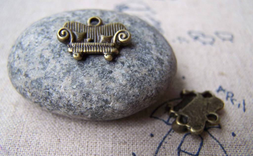 Accessories - 20 Pcs Of Antique Bronze 3D Chair Couch Charms 13x16mm A1415