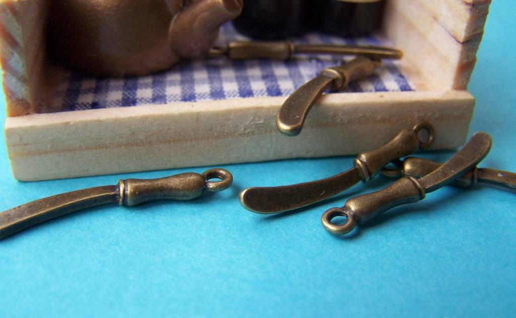 Accessories - 20 Pcs Of Antique Bronze Dinner Knife Charms 4x25mm A1495