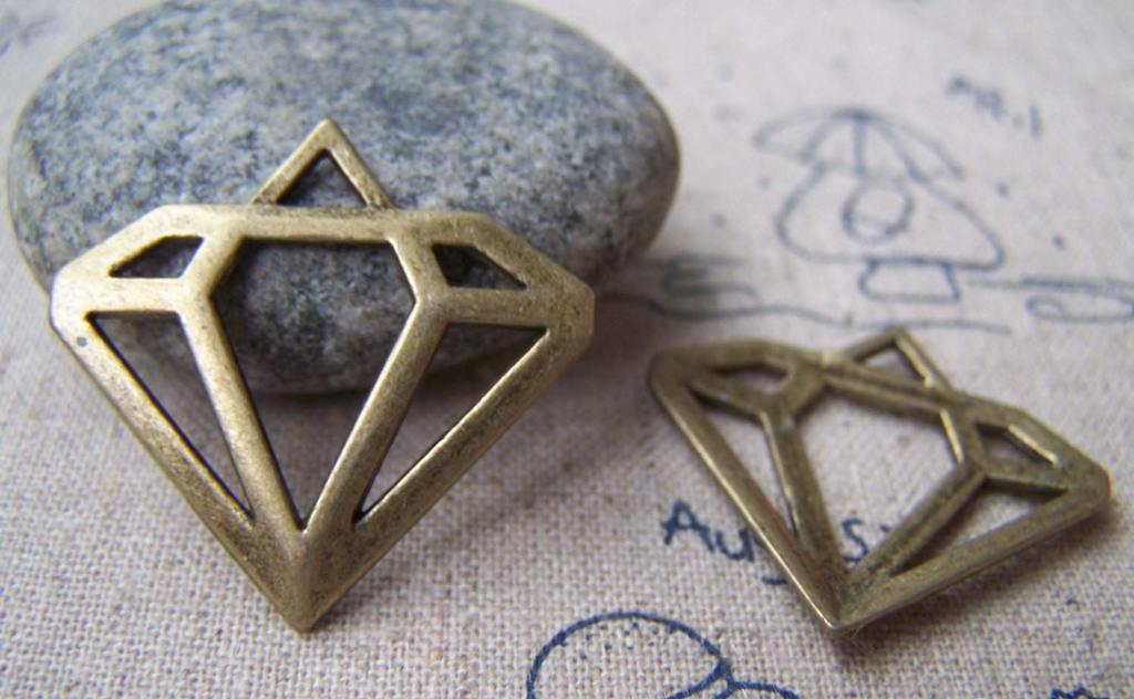 Accessories - 20 Pcs Of Antique Bronze Filigree Diamond Charms Pendants 28x30mm A3383