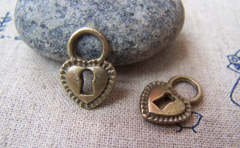 Accessories - 20 Pcs Of Antique Bronze Heart Lock Charms 12x17mm A4067