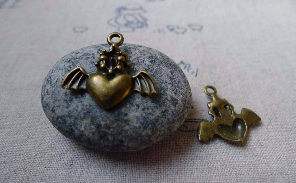 Accessories - 20 Pcs Of Antique Bronze Heart Wing Angel Charms 21x22mm A5546