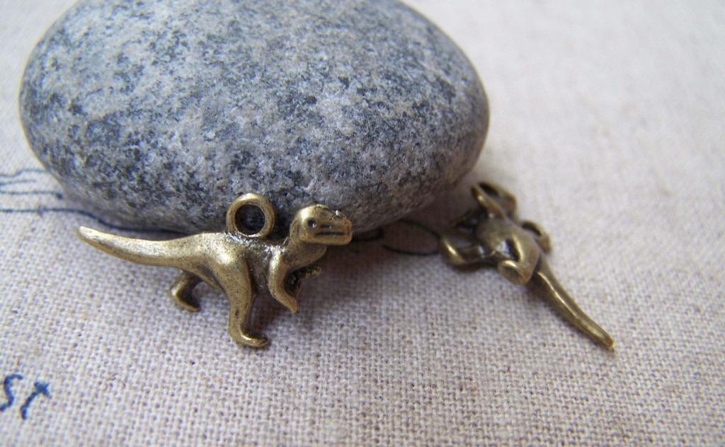 Accessories - 20 Pcs Of Antique Bronze Lovely 3D Dinosaur Charms 12x20mm A1910
