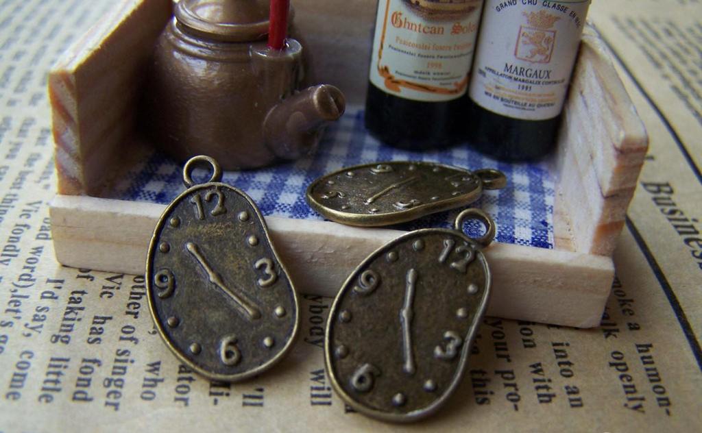 Accessories - 20 Pcs Of Antique Bronze Lovely Clock Irregular Oval Charms 13x18.5mm A3416