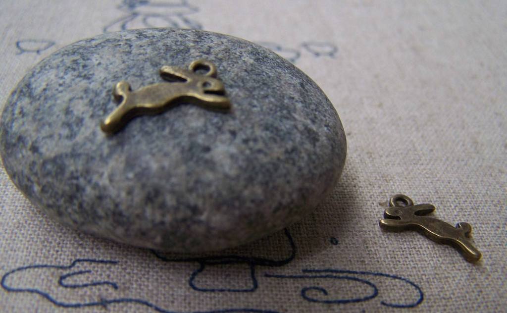 Accessories - 20 Pcs Of Antique Bronze Lovely Rabbit Charms 8x14mm A3453