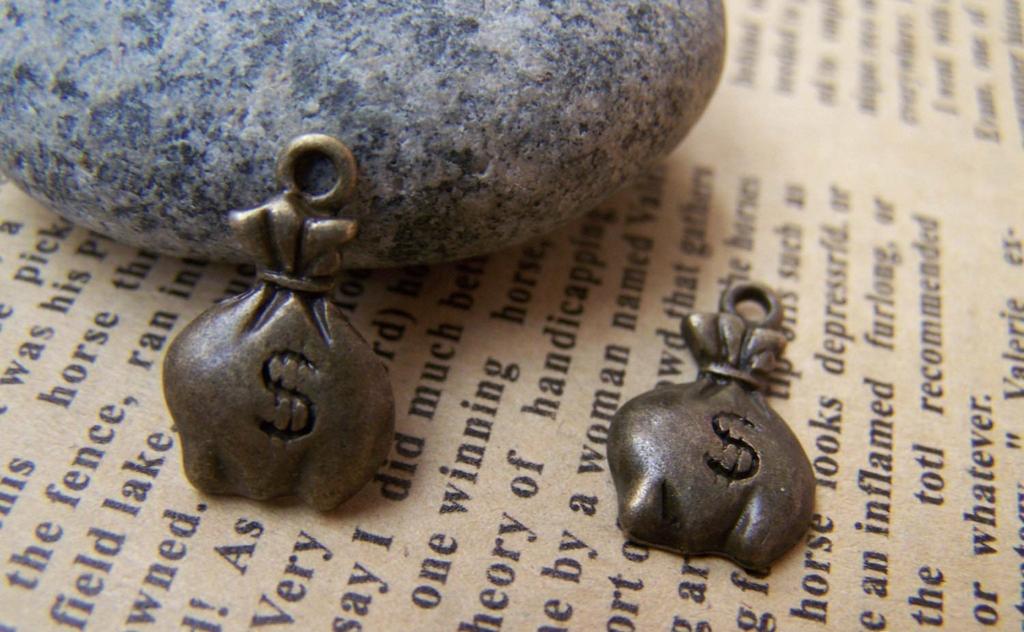 Accessories - 20 Pcs Of Antique Bronze Money Bag Charms 11x17mm A560