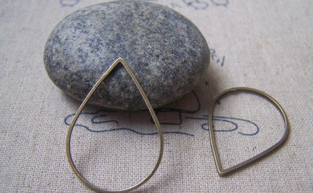 Accessories - 20 Pcs Of Antique Bronze Tear Drop Teardrop Frame 21x30mm A4865
