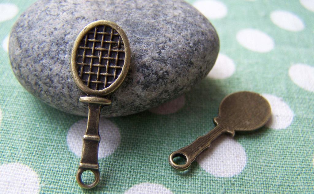 Accessories - 20 Pcs Of Antique Bronze Tennis Rackets Charms 10x28mm A1477