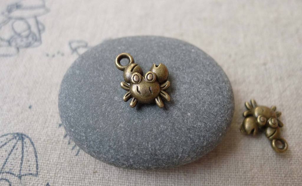 Accessories - 20 Pcs Of Antique Bronze Tiny Crabs Charms Double Sided 10mm A7307