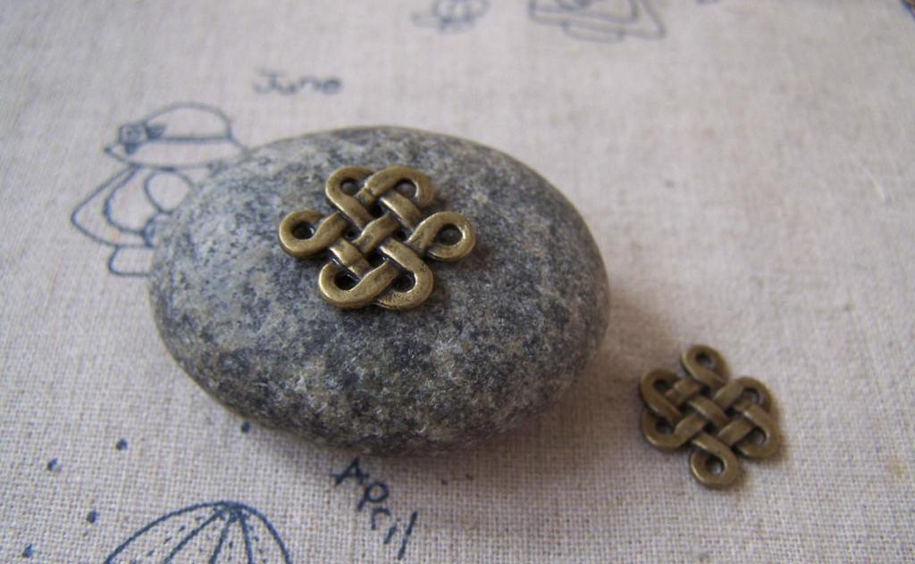 Accessories - 20 Pcs Of Antique Bronze Twisted Chinese Knot Connector Charms 14x17mm A5400
