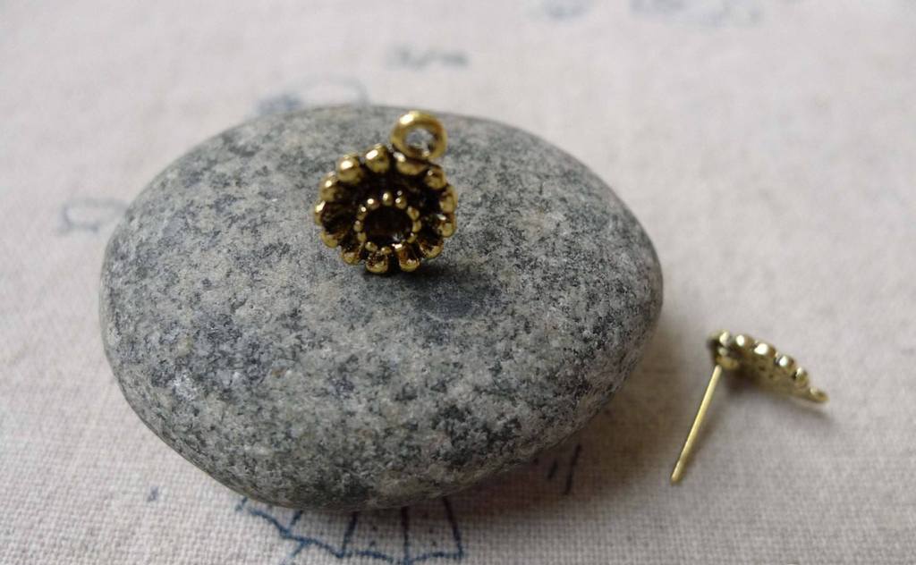 Accessories - 20 Pcs Of Antique Gold Flower Earring Posts With Loop Steel Pin 9mm A6846