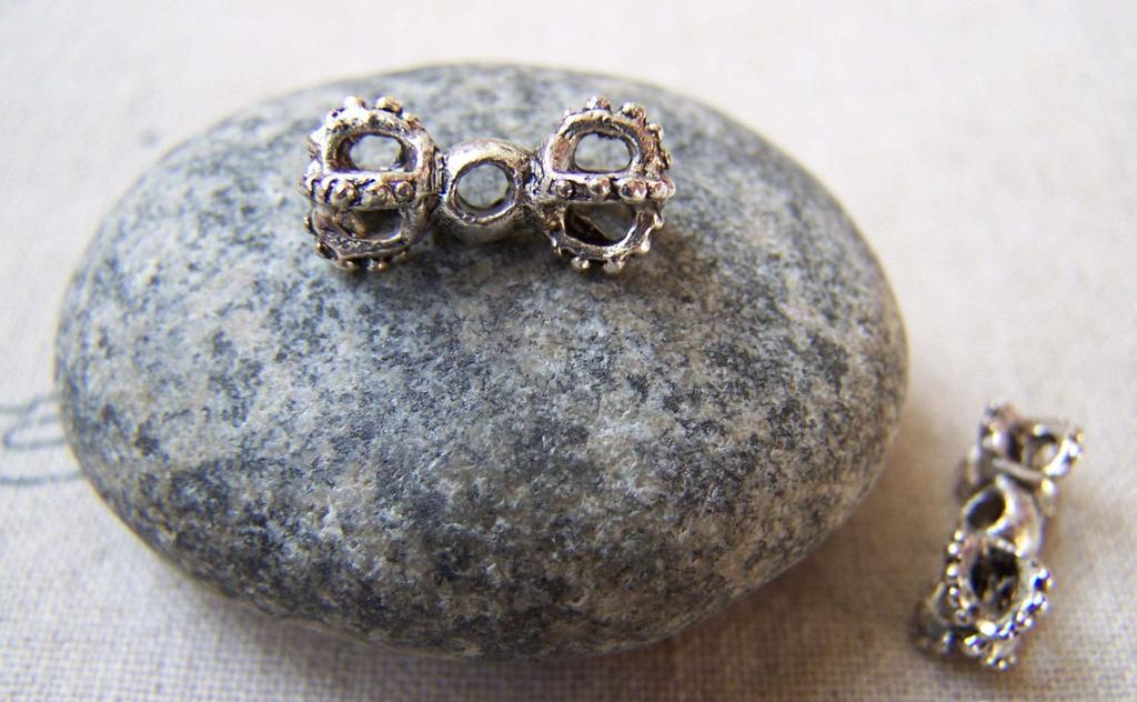 Accessories - 20 Pcs Of Antique Silver Vajra/Dorje Cross Buddhism Beads Charms 16mm A5601