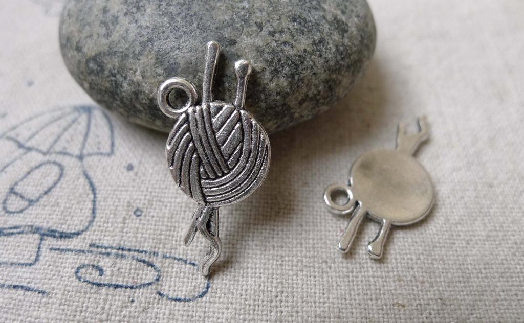 Accessories - 20 Pcs Of Antique Silver Yarn Ball With Knitting Needles Charms 12x24mm A6724