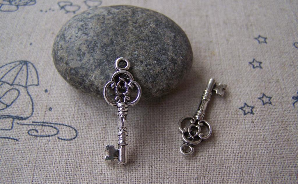 Accessories - 20 Pcs Of Tibetan Silver Antique Silver Skeleton Key Charms 10x30mm A1311