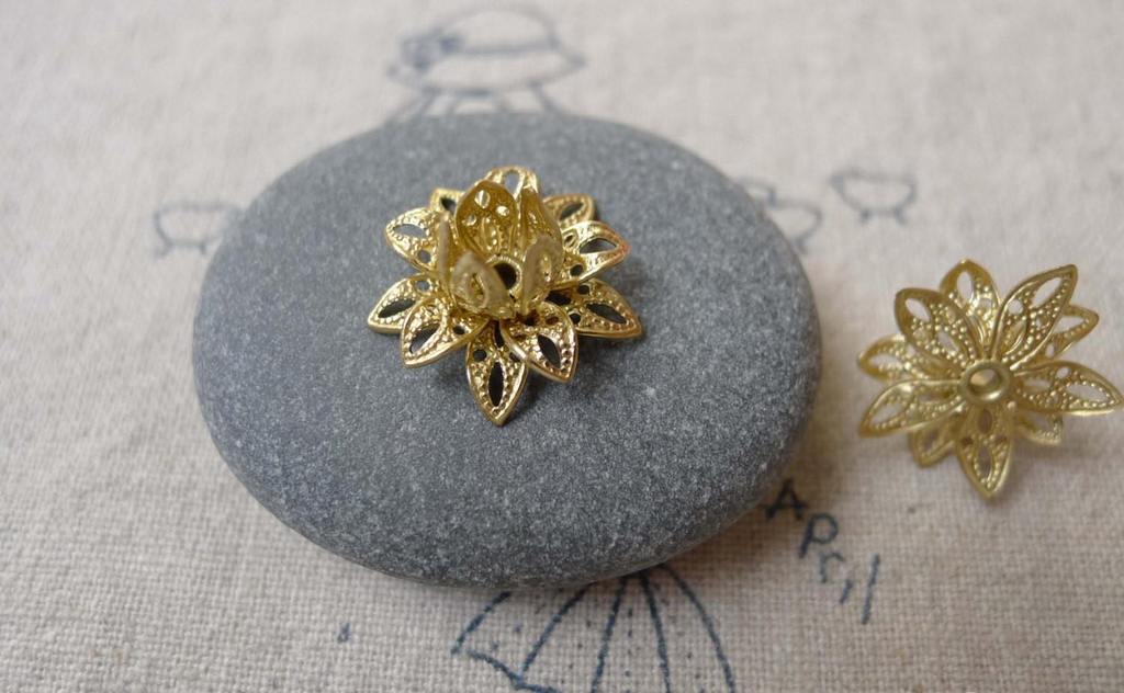 Accessories - 20 Pcs Raw Brass 3D Filigree Flower Charms Findings 8x16mm A7294