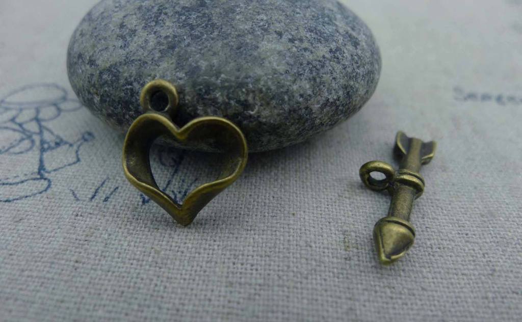 Accessories - 20 Sets Of Antique Bronze Heart Toggle Clasps A217