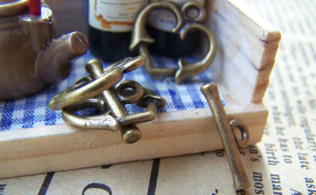 Accessories - 20 Sets Of Antique Bronze Heart Toggle Clasps A225