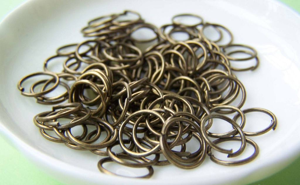 Accessories - 200 Pcs Of Antique Bronze Jump Rings 10mm 18guage A3300