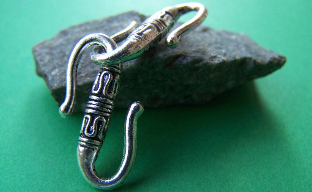 Accessories - 30 Pcs Antique Silver Textured S Hook Clasps 11x22mm A974