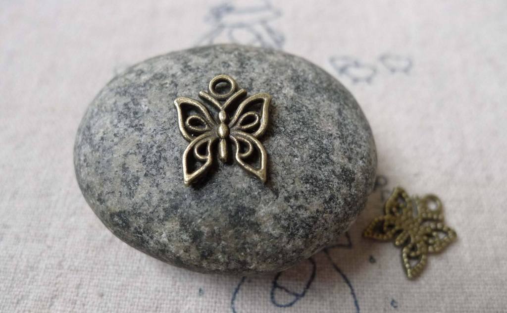 Accessories - 30 Pcs Of Antique Bronze Filigree Butterfly Charms 12x14mm A6842
