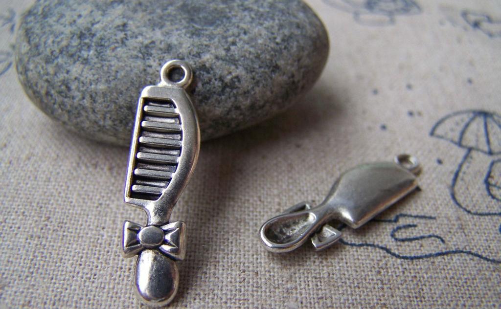 Accessories - 30 Pcs Of Antique Silver Lovely Bow Comb Charms 8x28mm A839