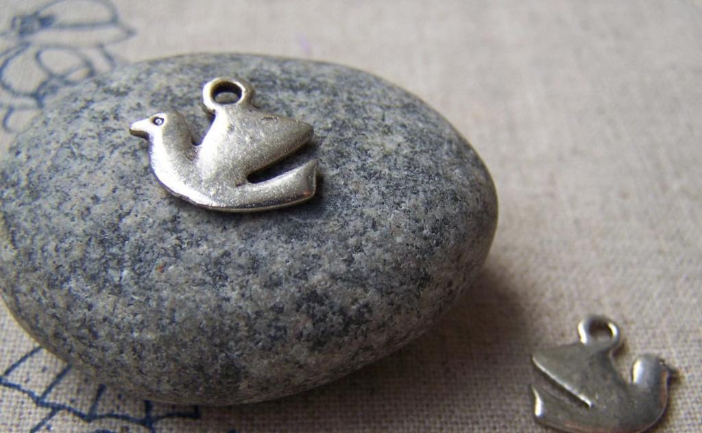 Accessories - 30 Pcs Of Antique Silver Smooth Peace Bird Dove Charms 12x16mm A830