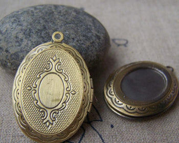 Accessories - 4 Pcs Of Antique Bronze Brass Cross Oval Flat Photo Locket Charms 22x29mm A3545