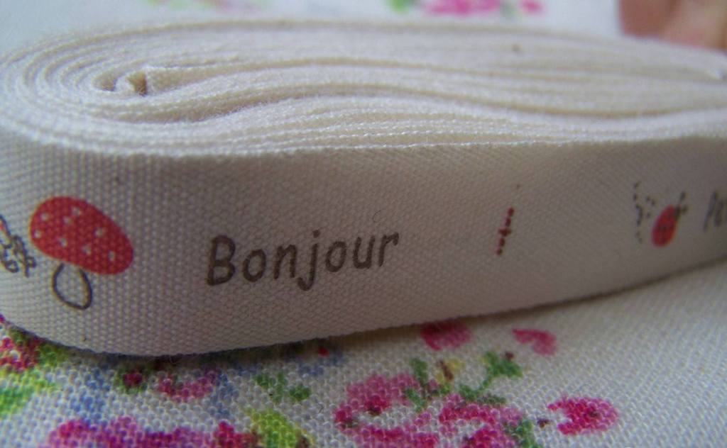 Accessories - 5.46 Yards (5 Meters) Bee Flower Mushroom Beetle Print Cotton Ribbon Label String Red A2593