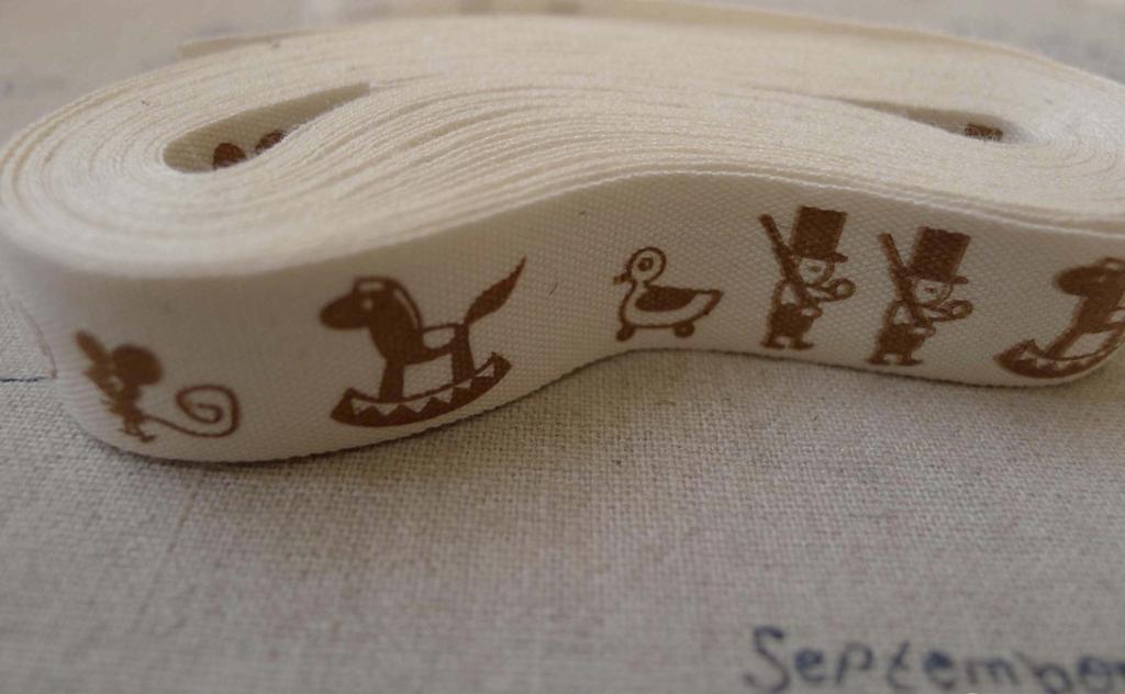Accessories - 5.46 Yards (5 Meters) Green Solider Bird Print Cotton Ribbon Label String A7480