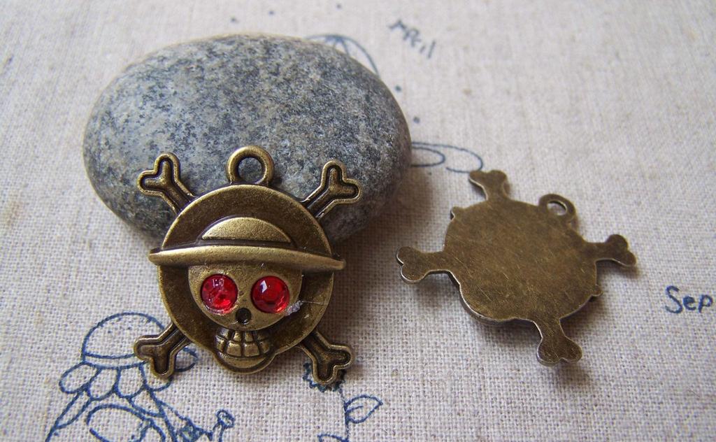 Accessories - 5 Pcs Of Antique Bronze Rhinestone Skull And Crossbones Charms Pendants 27x27mm A5007