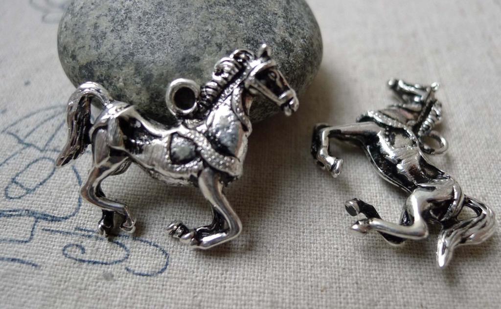 Accessories - 5 Pcs Of Antique Silver Horse Pendants Charms 27x32mm A6381