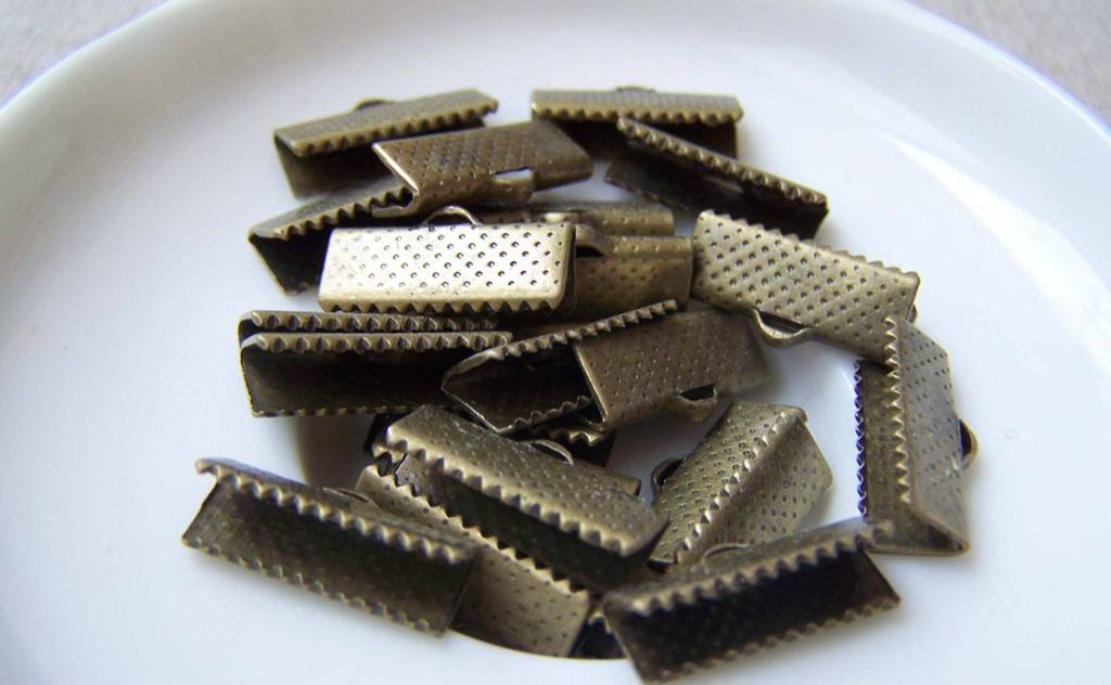 Accessories - 50 Pcs Of Antique Bronze Brass Ribbon Ends Clamps Fasteners Clasps 16mm A2118