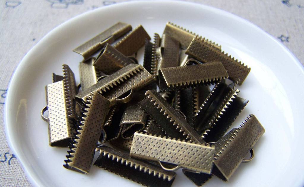 Accessories - 50 Pcs Of Antique Bronze Brass Ribbon Ends Clamps Fasteners Clasps 20mm A2123