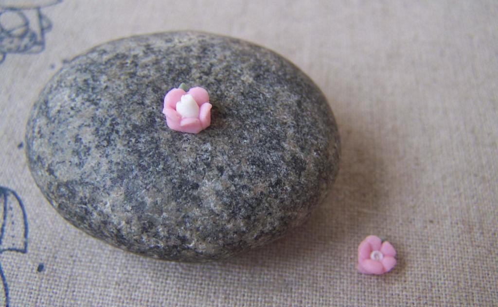 Accessories - 50 Pcs Of Pink Ceramic Flower Cabochon 6mm A4548