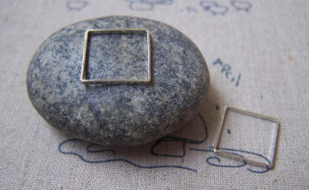 Accessories - 50 Pcs Of Platinum Tone Brass Square Rings 14mm A4896