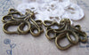 Accessories - 6 Pcs Of Antique Bronze 3D Octopus Charms Pendants 36x44mm A643