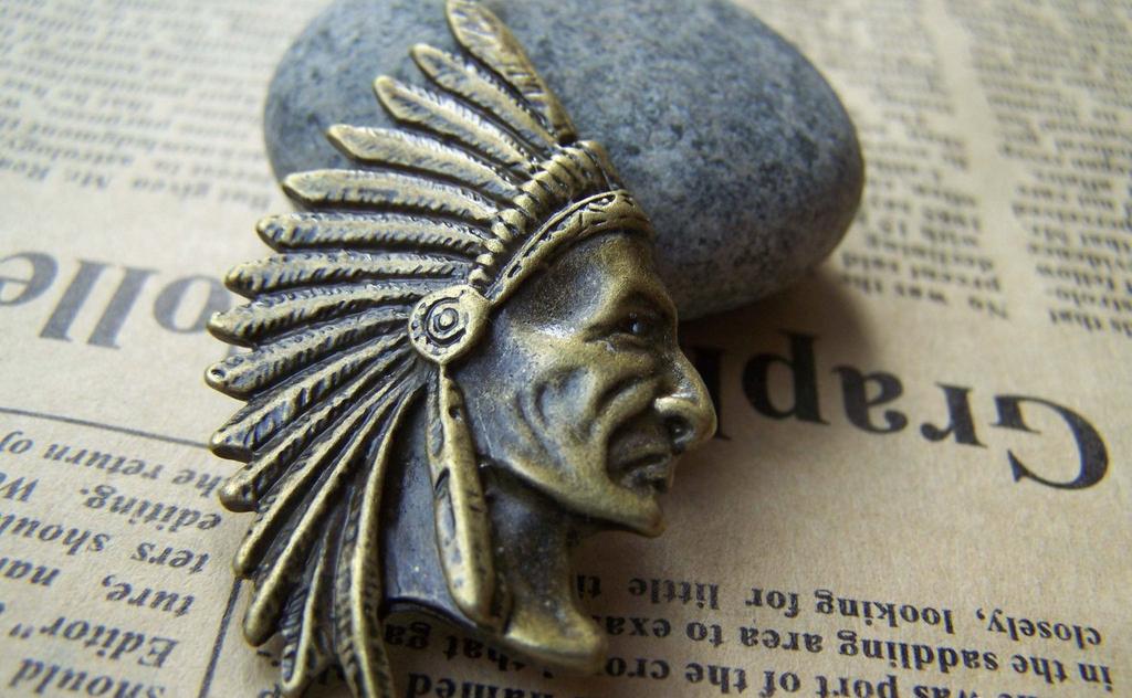 Accessories - 6 Pcs Of Antique Bronze Indian Chief Charms Pendants 30x55mm A688