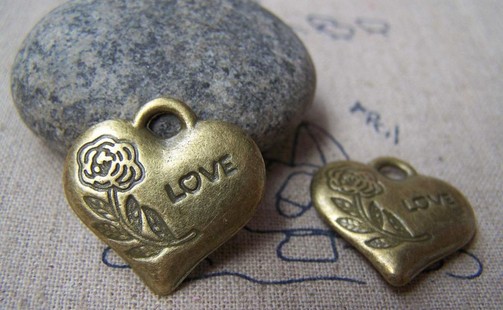 Accessories - 6 Pcs Of Antique Bronze Rose Flower Love Heart Charms 23x23mm Double Sided A554