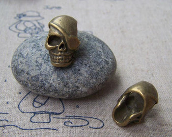 Accessories - 8 Pcs Of Antique Bronze 3D Pirate Skull Beads 12x14x20mm A1580