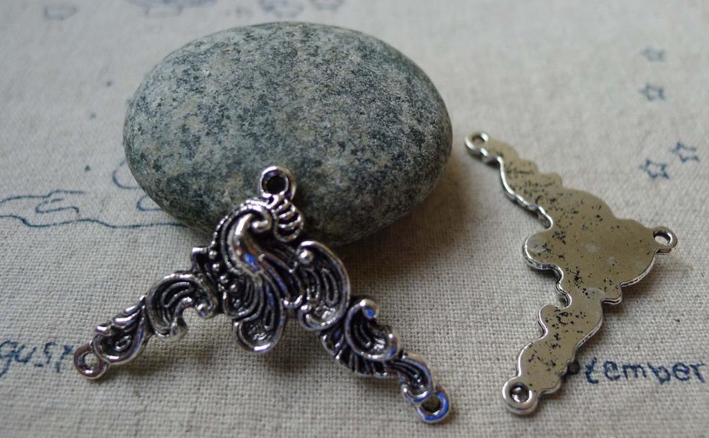 Accessories - 8 Pcs Of Antique Silver Flower Connector Charms Three Loops 28x40mm A5520