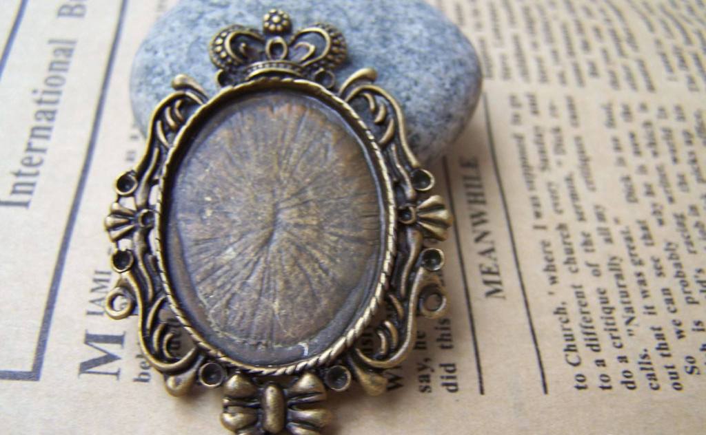 Accessories - Antique Bronze Pendant Tray Bowtie Crown Base Settings Match 22x29mm Cabochon A3161