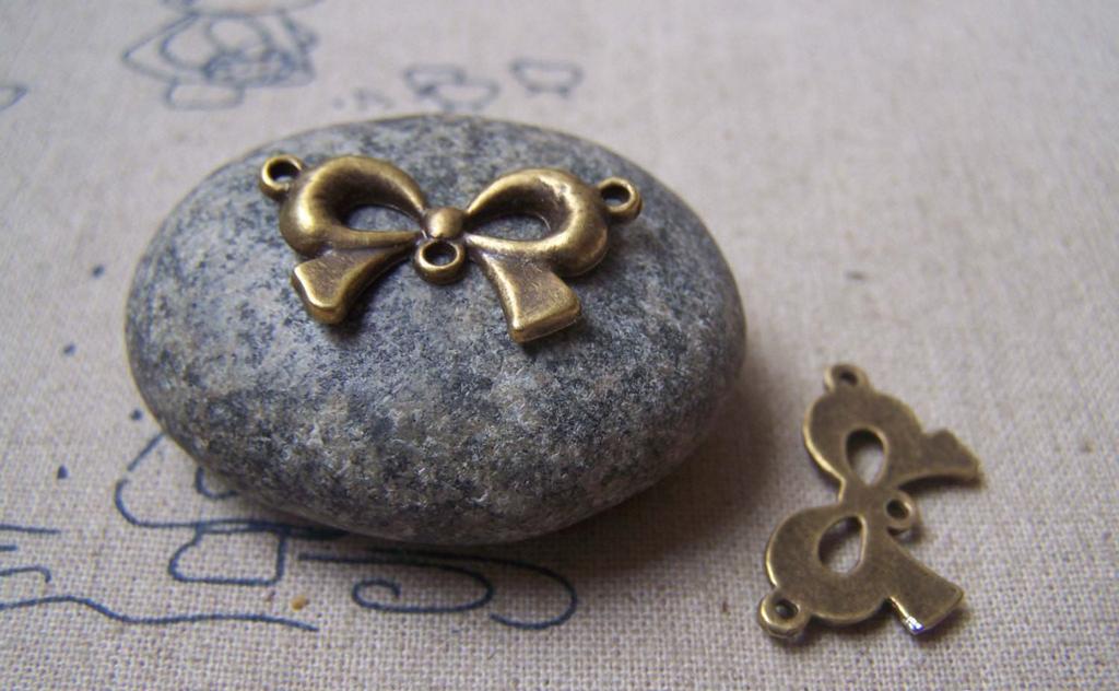 Accessories - Bow Tie Connectors Antique Bronze Bowknot Charms 14x25mm Set Of 10 A4733
