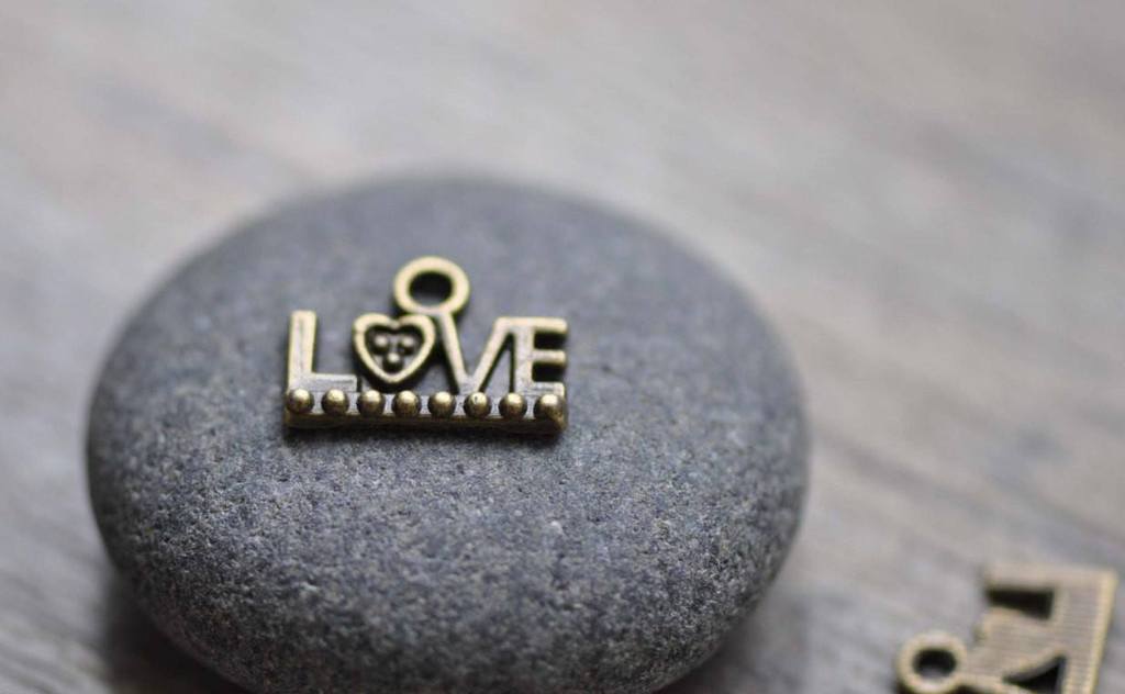 Accessories - English Word Charms Antique Bronze Pendants 10x13mm Set Of 50 Pcs A7831