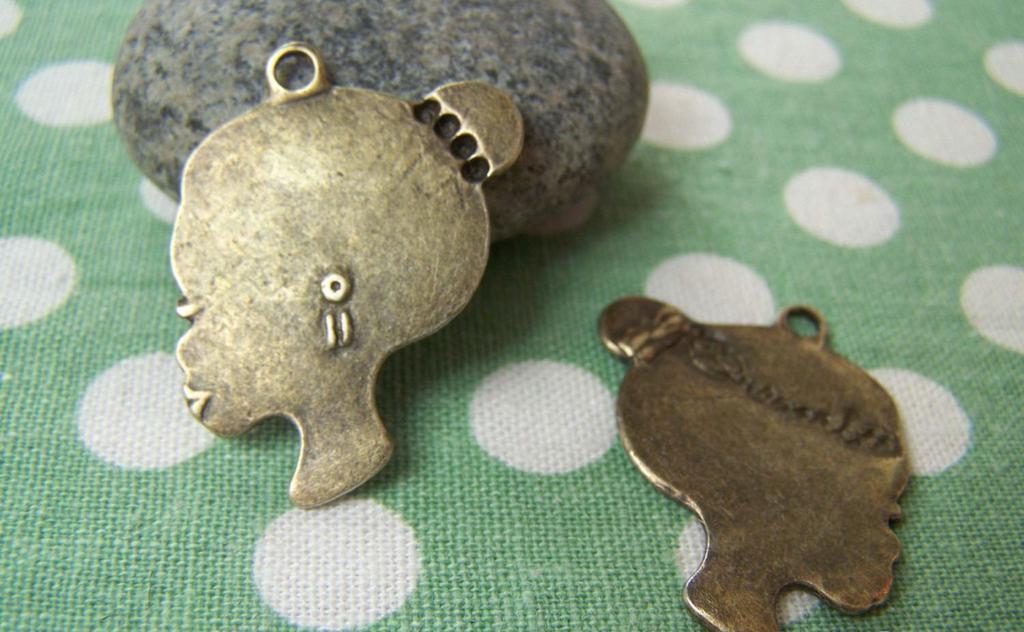 Accessories - Flat Lady Portrait Bronze Charms 24x28mm Set Of 10 Pcs A697