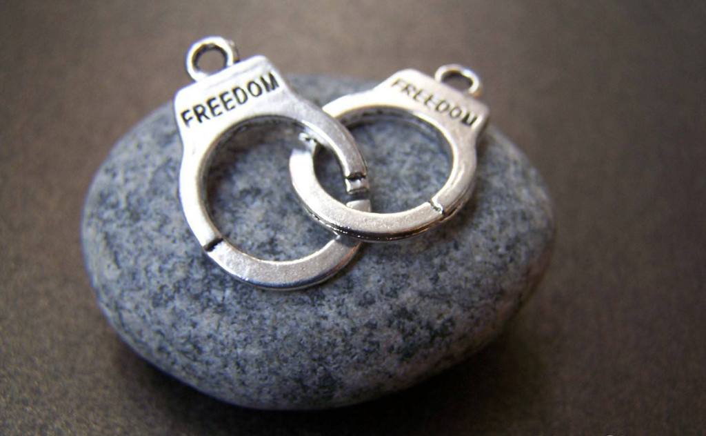 Accessories - Handcuff Charms Antique Silver Connectors 15x36mm Set Of 10 Pcs A220
