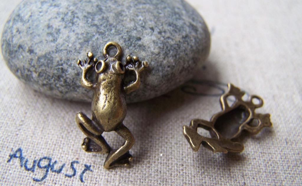 Accessories - Leaping Frog Antique Bronze Charms 12x20mm Set Of 10 Pcs A666
