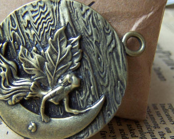 Accessories - Moon Goddess Pendant Antique Bronze Round Fairy Medallion 38mm Set Of 5 A1614