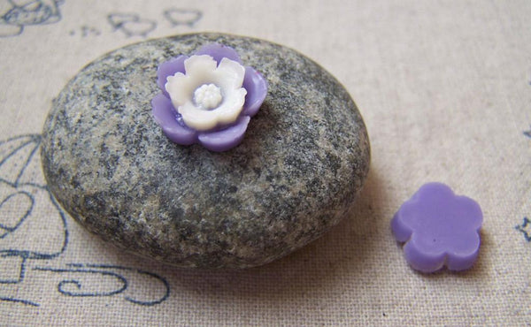 Accessories - Resin Flower Cabochon White Purple Miniature Flower Cameo 13mm A5792